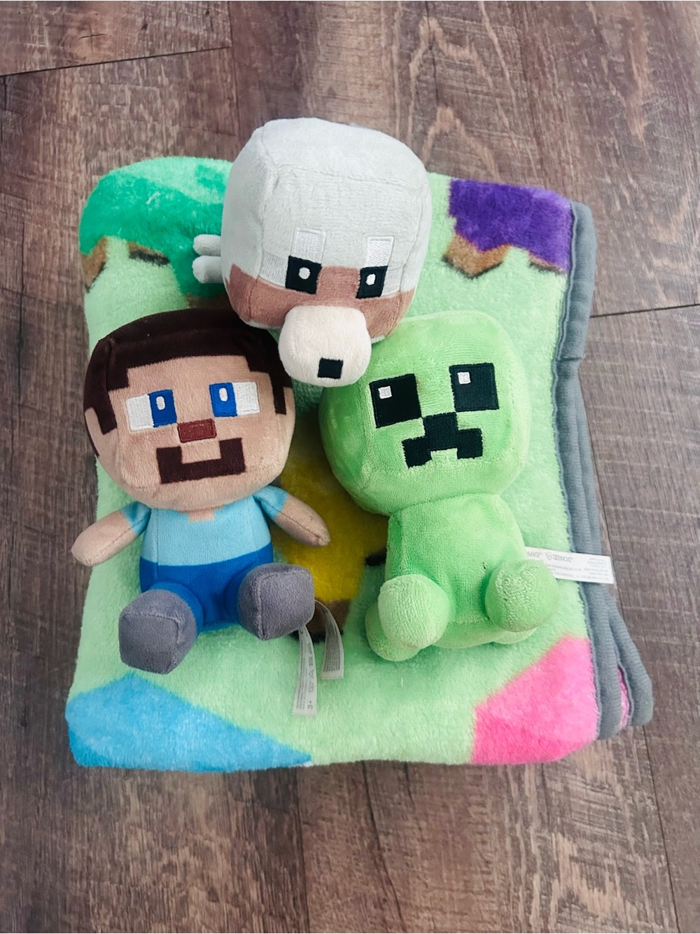 Minecraft Plush Set - Green Creeper, Steve & Sheep with Green Accent Blanket